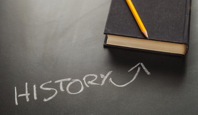 BELAJAR "SEJARAH" UNTUK DIRI SENDIRI